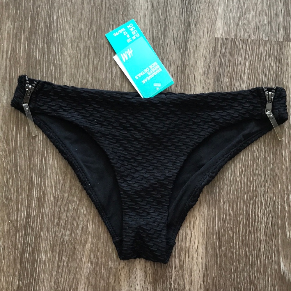NEVER WORN H&M black bikini bottom
